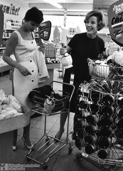 Italienischer Chianti in deutschen Supermärkten (1959)